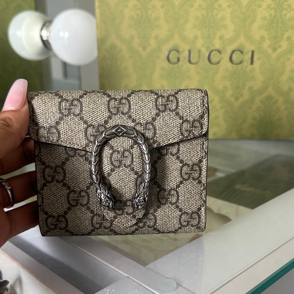 Gucci Beige and Brown Monogram Wallet - Picture 1 of 3